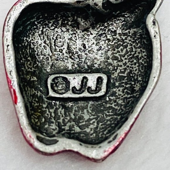 Vintage '80s Teachers Rule Brooch/Pin by J.J./Jonette Jewelry - Picture 4 of 5